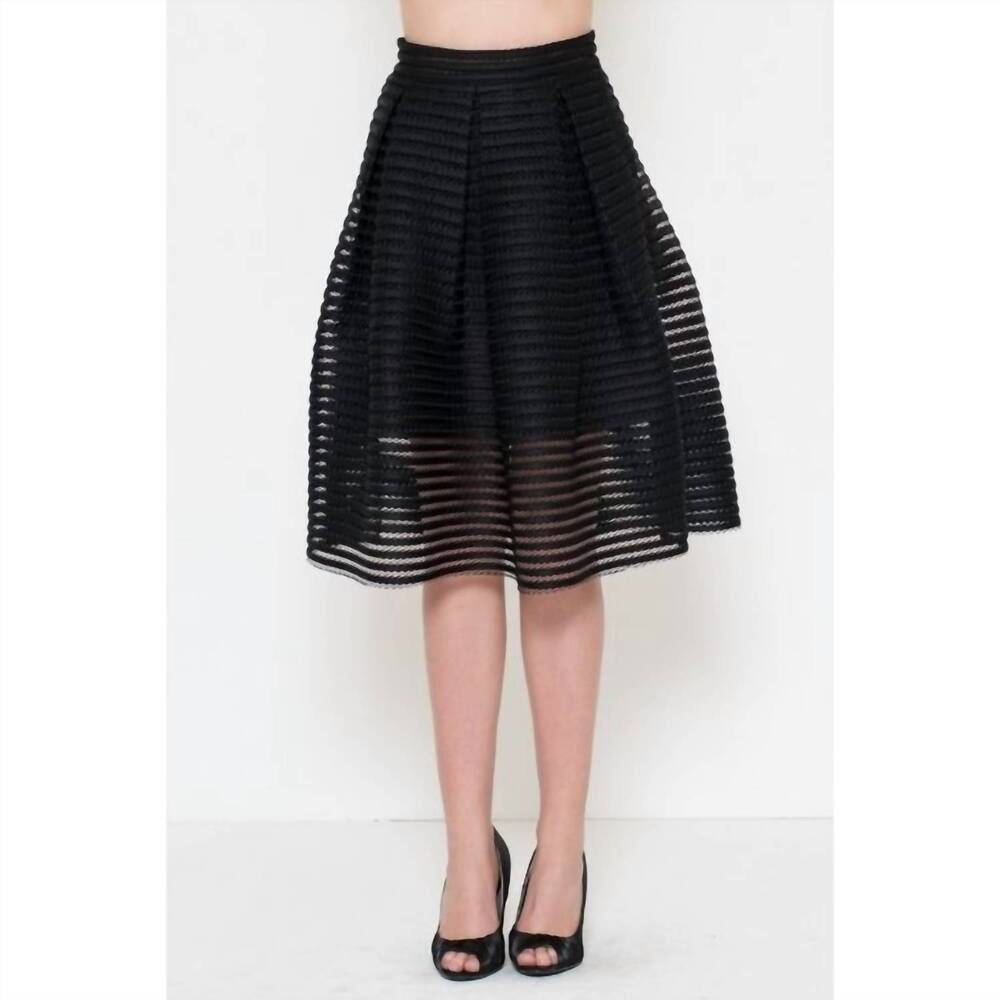 NEW TRU COLORS sassy silhouette skirt in black